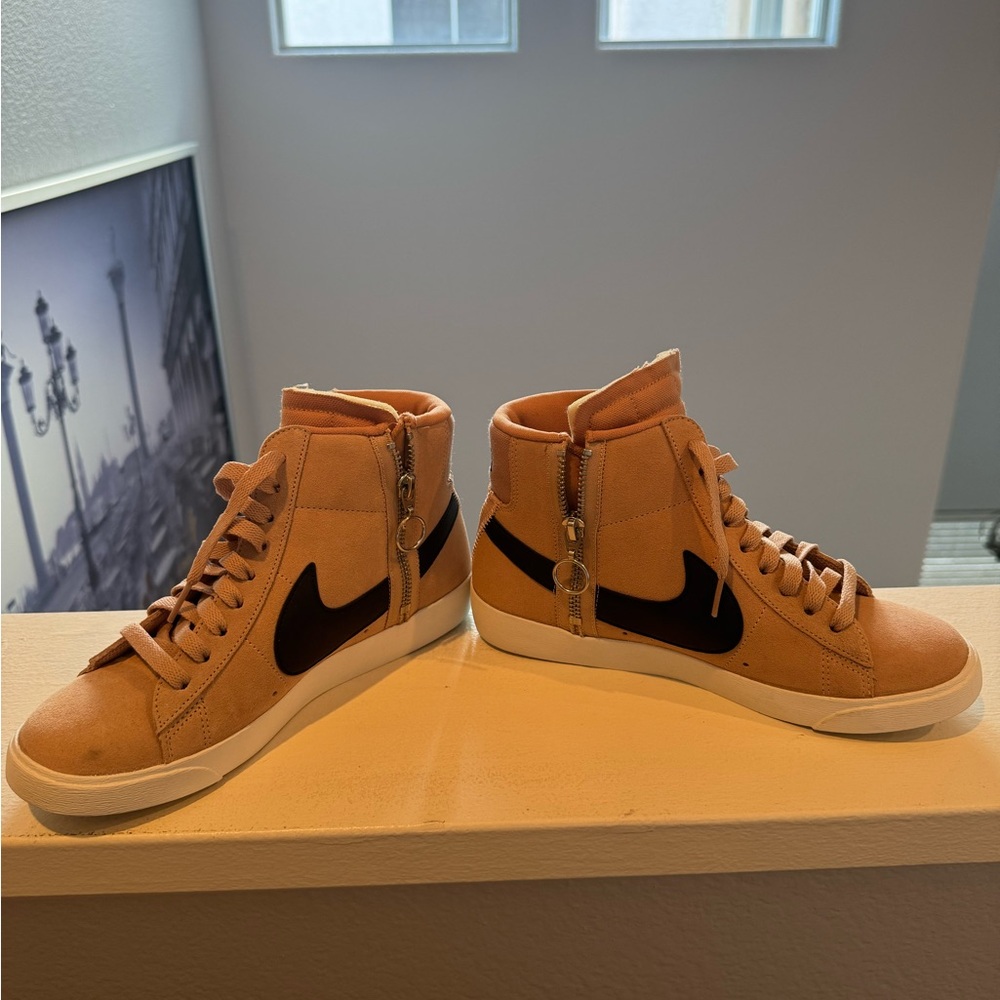 Nike Tan and Black Blazers High-Top Sneakers with Suede Finish